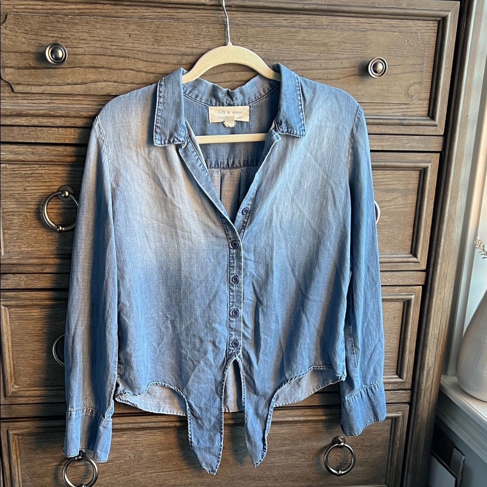 Cloth & Stone Denim Blue Button-Down Shirt